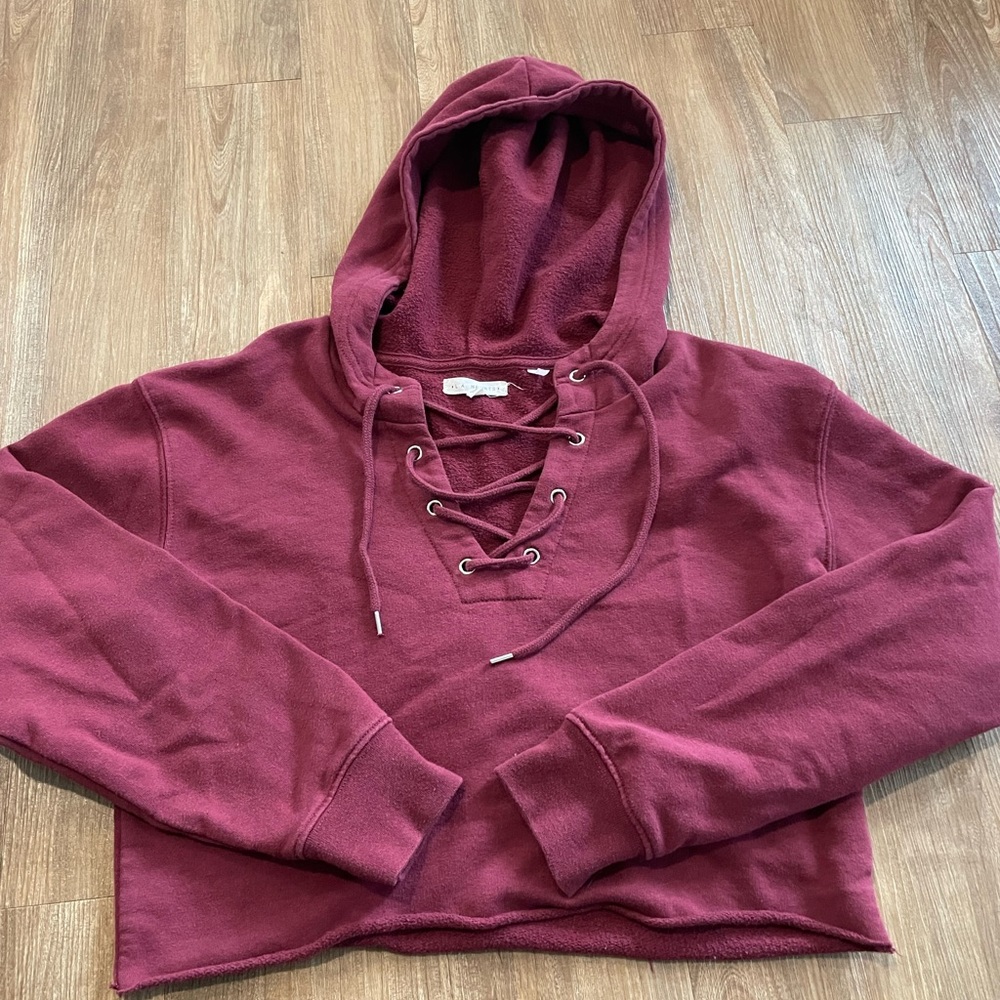 LA HEARTS cropped sweatshirt with front tie